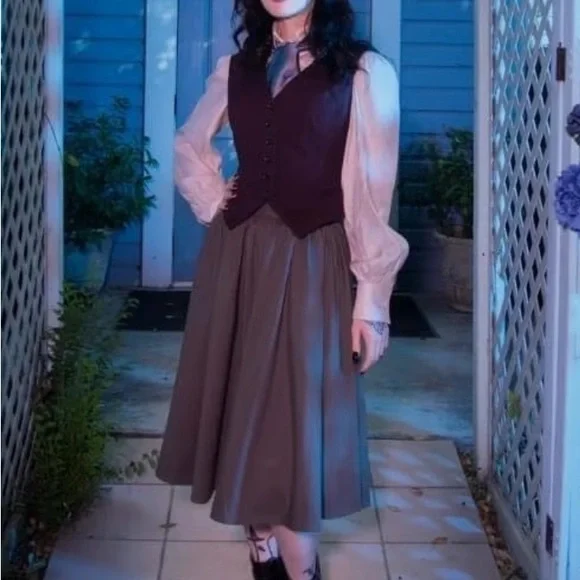 NWT La Femme En Noir Victor skirt SzXS,olive pinstripe,TimBurton,Corpse Bride - Picture 8 of 10